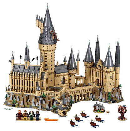 LEGO Hogwarts Castle with 6,000 bricks 71043 Harry Potter (USED)