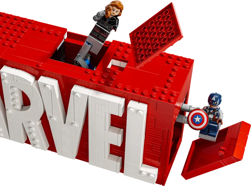 LEGO Marvel Logo und Figuren 76313 Superhelden