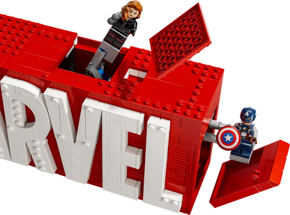 LEGO Marvel Logo und Figuren 76313 Superhelden