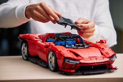 LEGO 42143 Ferrari Daytona SP3 (€20.00 per week + €50.00 deposit)