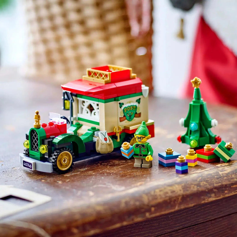 LEGO 40746 De bezorgwagen van de kerstman