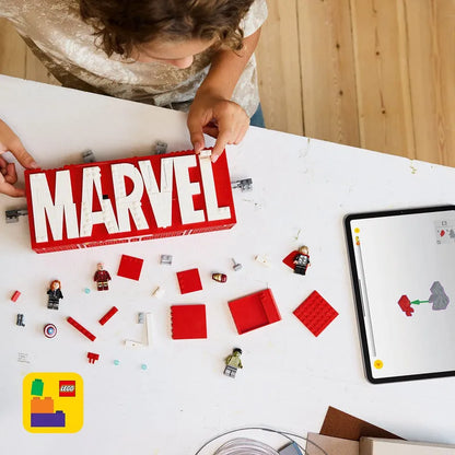 LEGO Marvel logo en figuren 76313 Superheroes