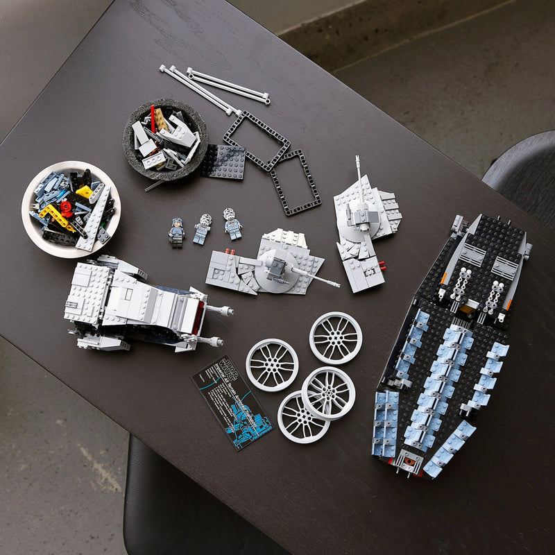 LEGO AT-AT 75313 Starwars (€. 25,00 per week + €. 50,00 borg)