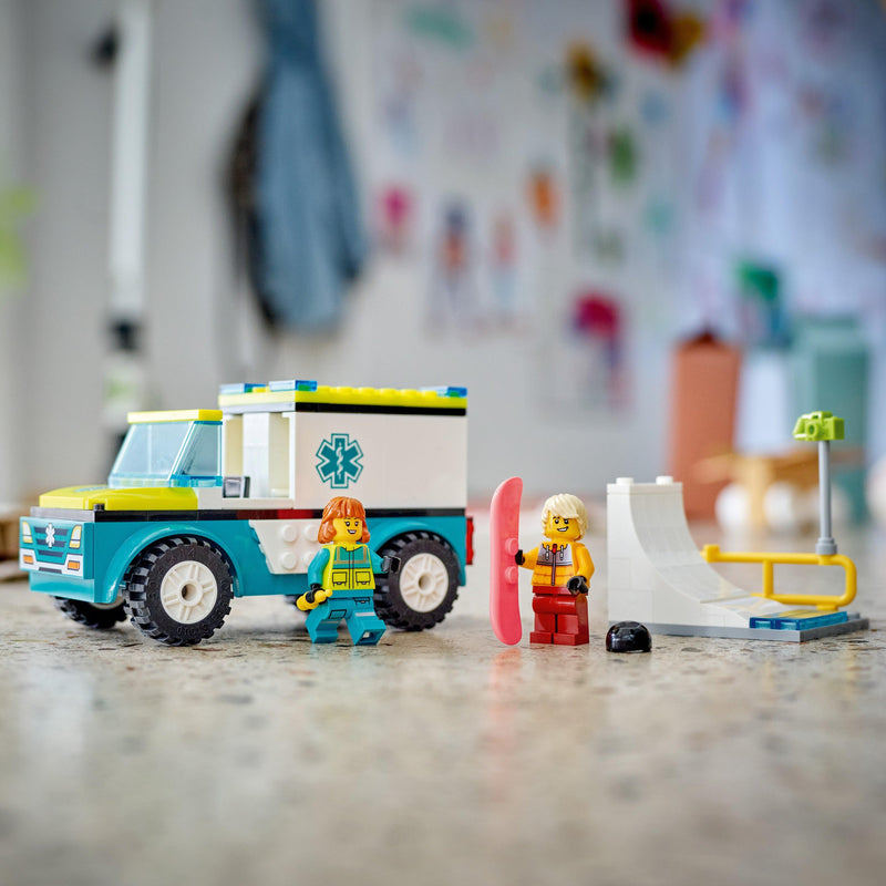 LEGO Ambulance & Snowboarder 60403 City LEGO FRIENDS @ 2TTOYS LEGO €. 16.49