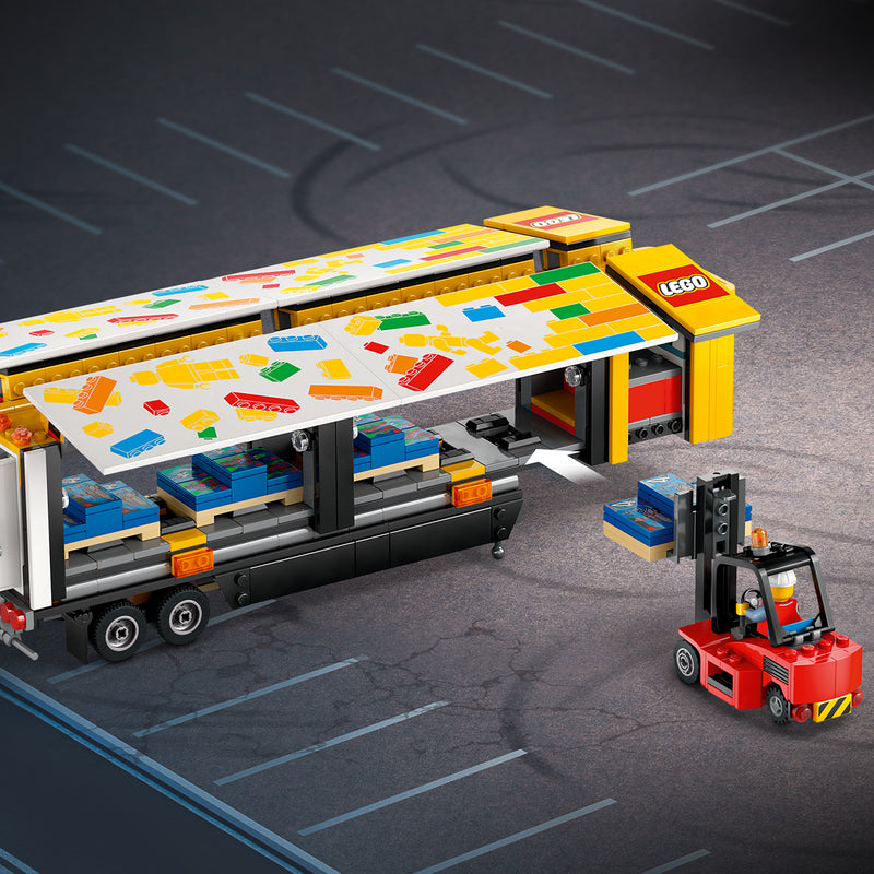 LEGO Gele LEGO vrachtwagen 60440 City