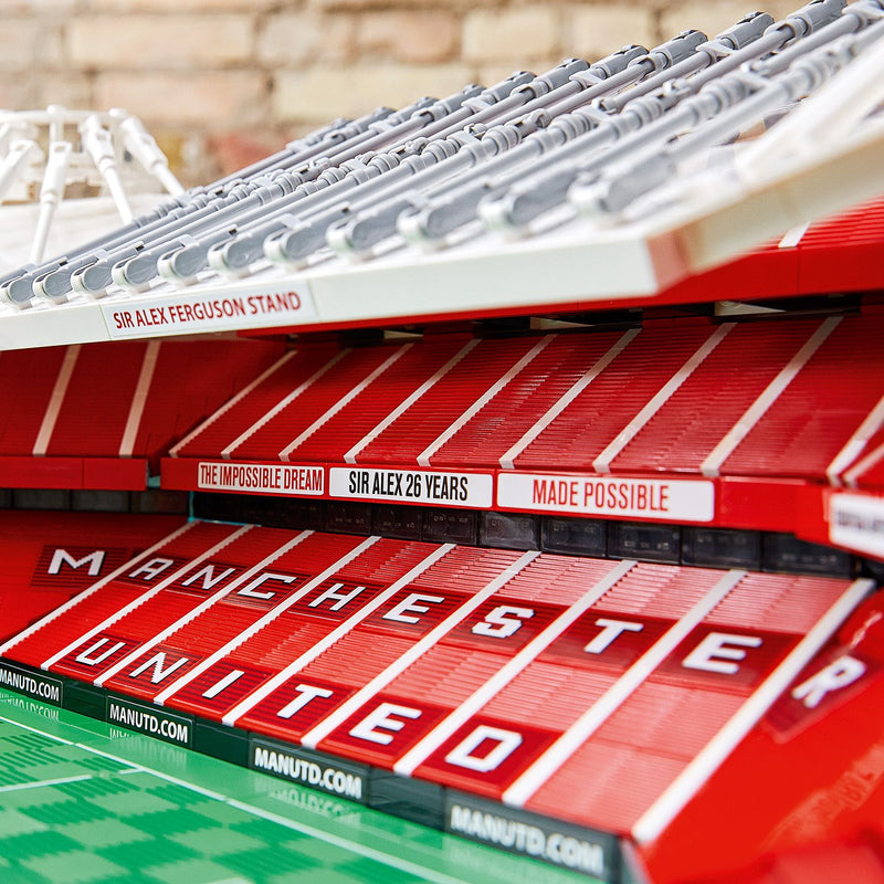 LEGO Manchester United Fußballstadion 10272 Creator Expert