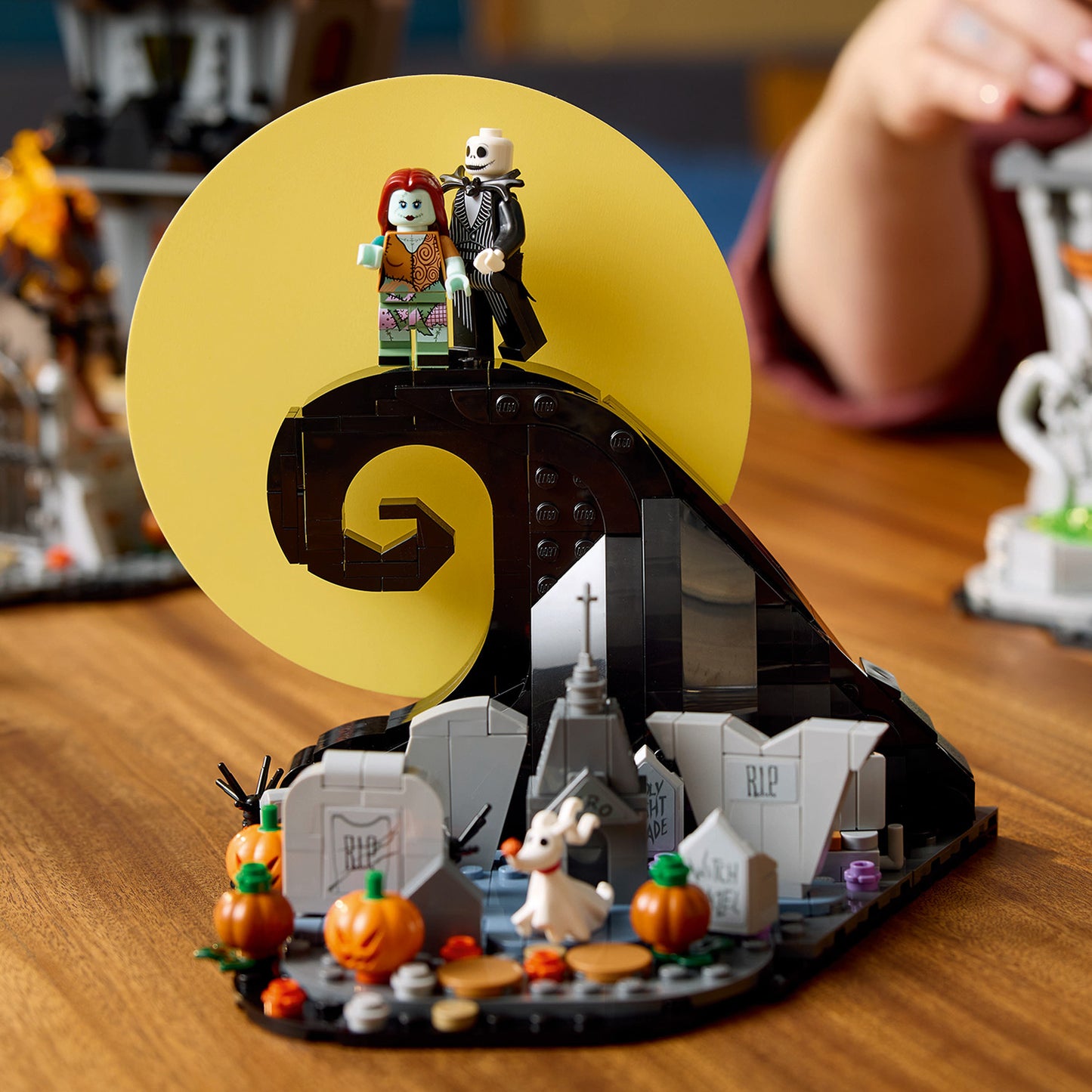 LEGO Tim Burtons The Nightmare before Christmas 21351 Ideas