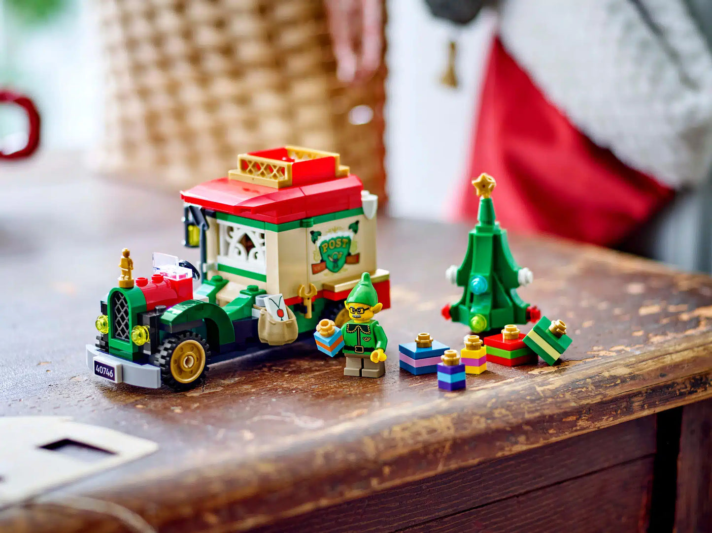 LEGO Santa’s Delivery Truck 40746 Creator