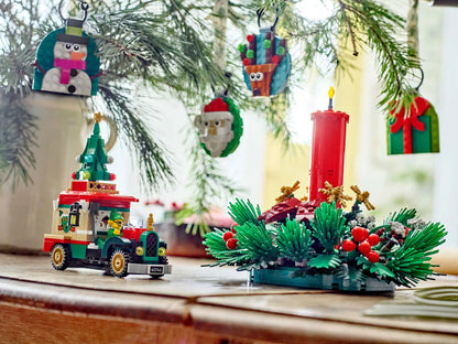 LEGO Santa’s Delivery Truck 40746 Creator