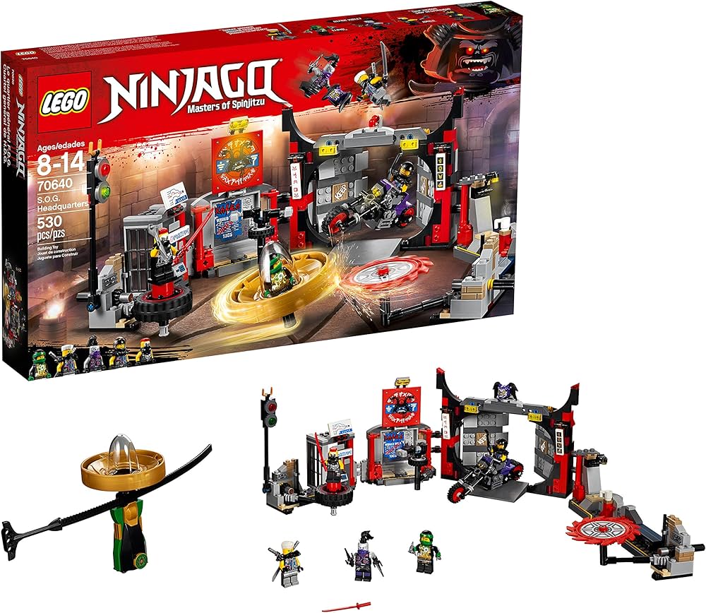 LEGO Das SOG-Hauptquartier mit Lloyd und anderen Minifiguren 70640 Ninjago