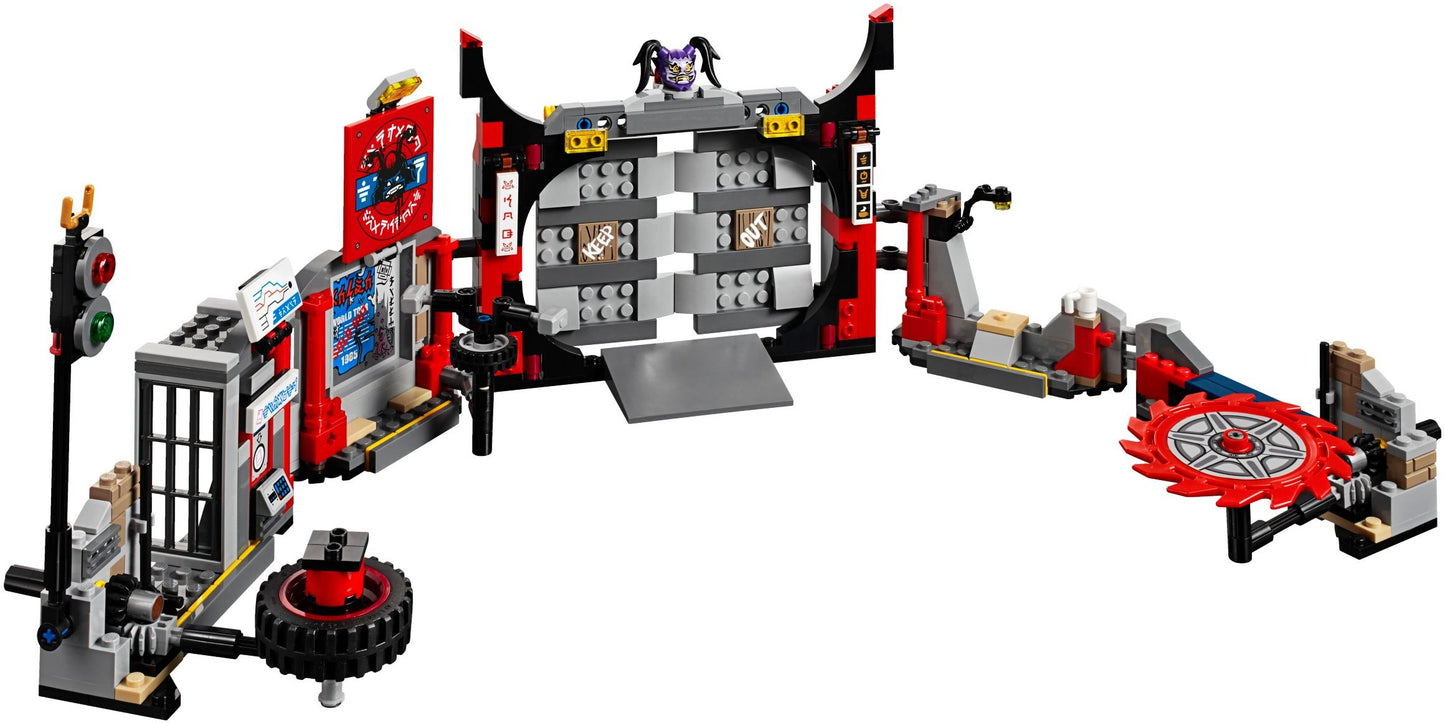 LEGO Das SOG-Hauptquartier mit Lloyd und anderen Minifiguren 70640 Ninjago