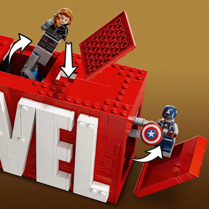 LEGO Marvel Logo und Figuren 76313 Superhelden