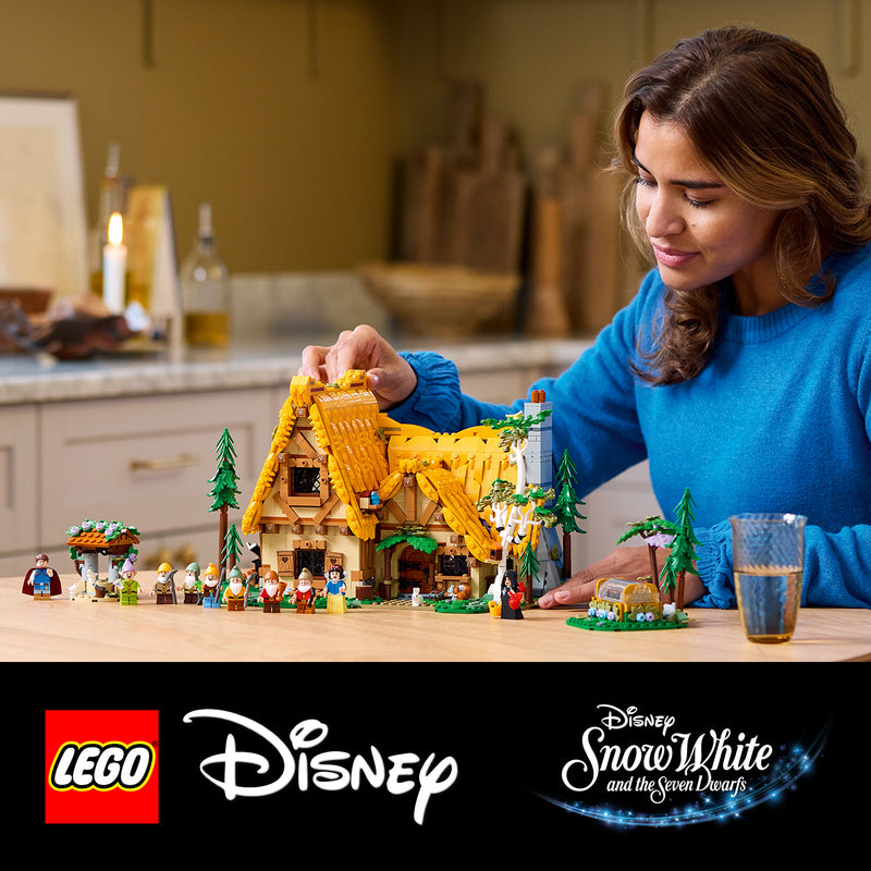 LEGO Snow White and the Seven Dwarfs House 43242 Disney