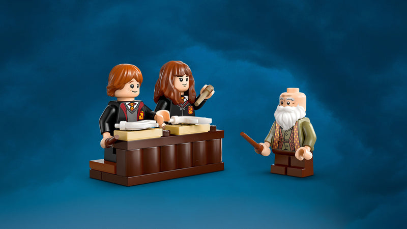 LEGO Hogwarts Castle Spellcasting Lesson 76442 Harry Potter