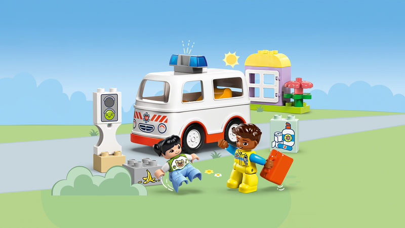 LEGO Ambulance met chauffeur 10447 DUPLO (Pre-Order: Januari 2025)