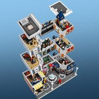 LEGO 10255 Assembly Square 10255 Creator Expert LEGO CREATOR EXPERT MODULAIR @ 2TTOYS LEGO €. 299.99