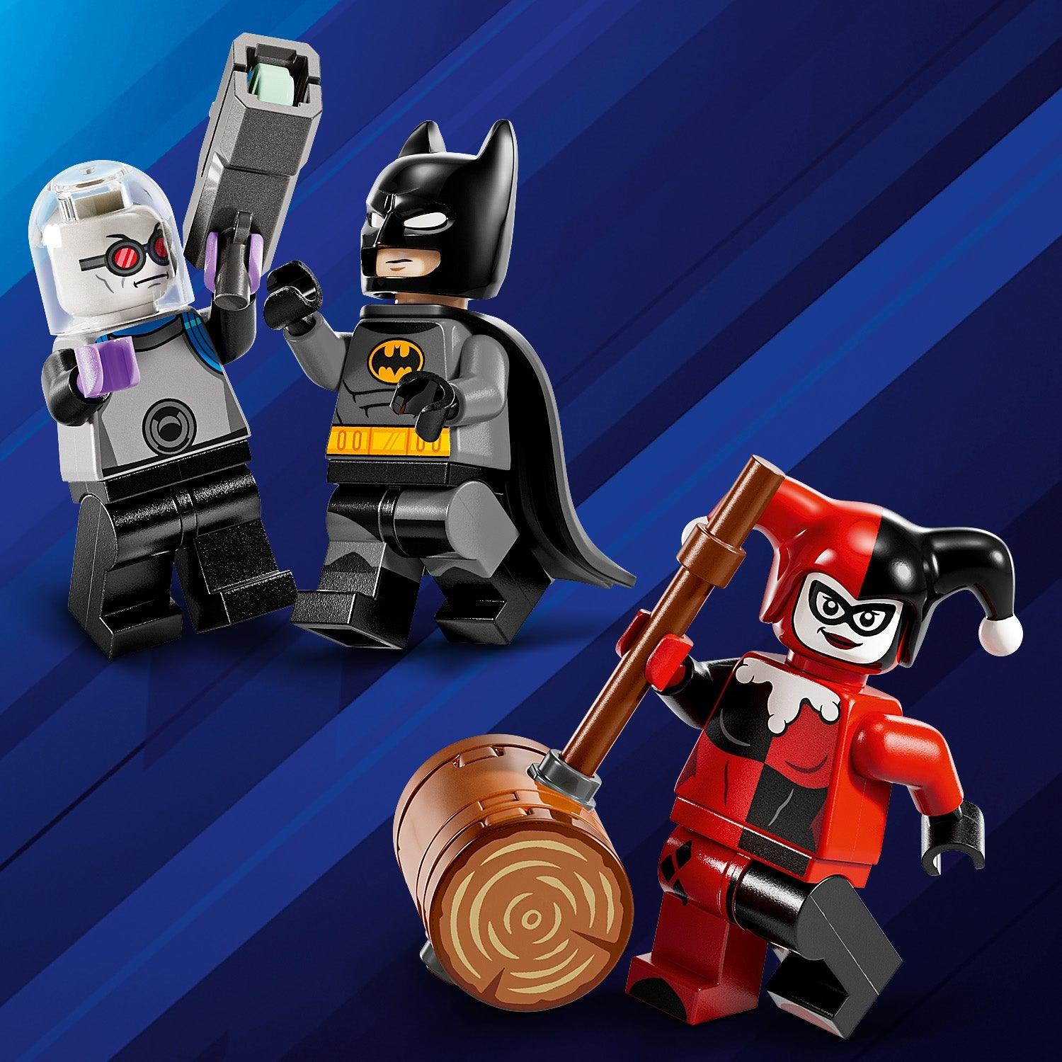 LEGO 76274 Batman: The Animated Series Batmobile vs. Harley Quinn & Mr. Freeze LEGO SUPERHEROES @ 2TTOYS LEGO €. 59.99