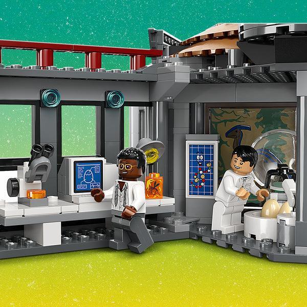 LEGO 76961 Visitor Centre: T. rex & Raptor Attack LEGO JURASSIC WORLD @ 2TTOYS LEGO €. 129.99