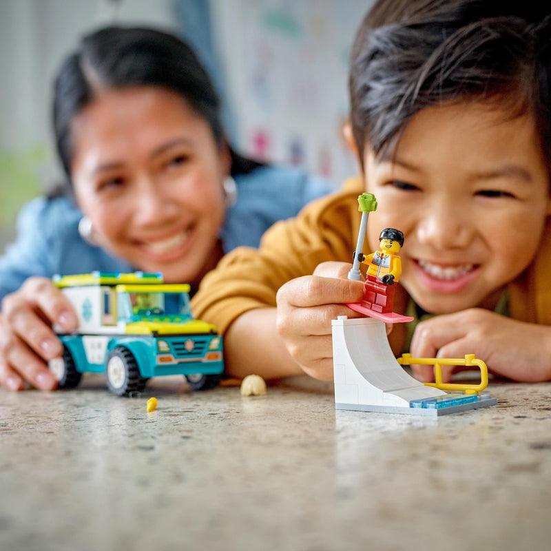 LEGO Ambulance & Snowboarder 60403 City LEGO FRIENDS @ 2TTOYS | Official LEGO shop😊🥰 LEGO €. 16.49