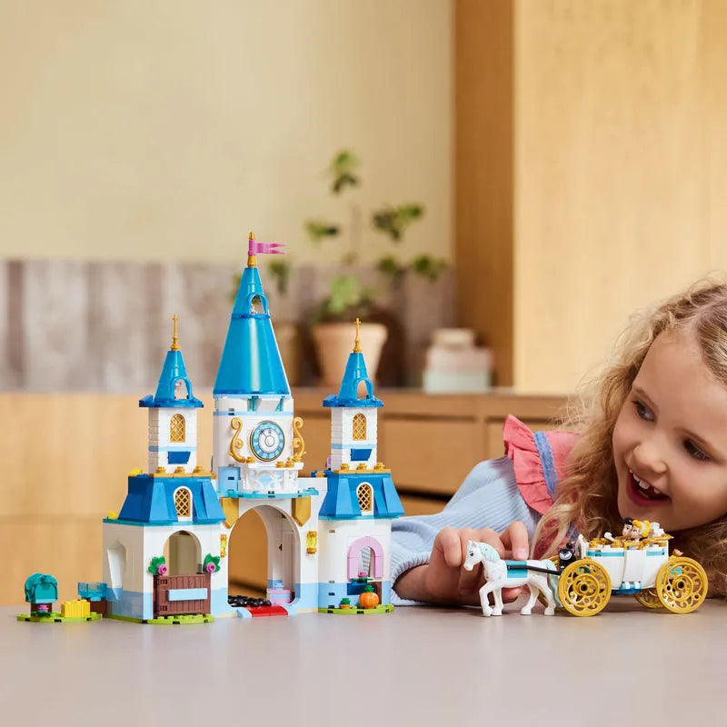 LEGO Assepoesters kasteel en paardenkoets 43275 Disney @ 2TTOYS | Official LEGO shop😊🥰 LEGO €. 67.99