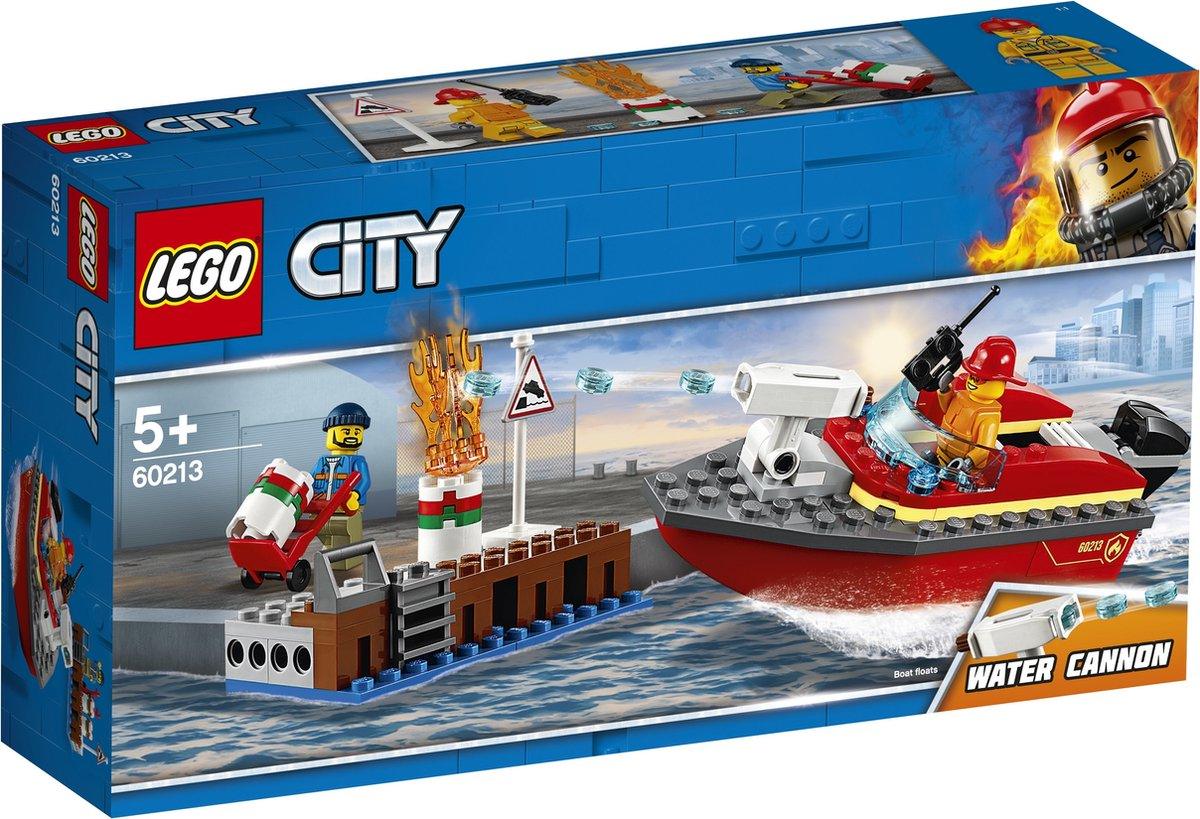 LEGO Brandweer In actie in de haven, met boot 60213 City LEGO CITY BRANDWEER @ 2TTOYS LEGO €. 12.49