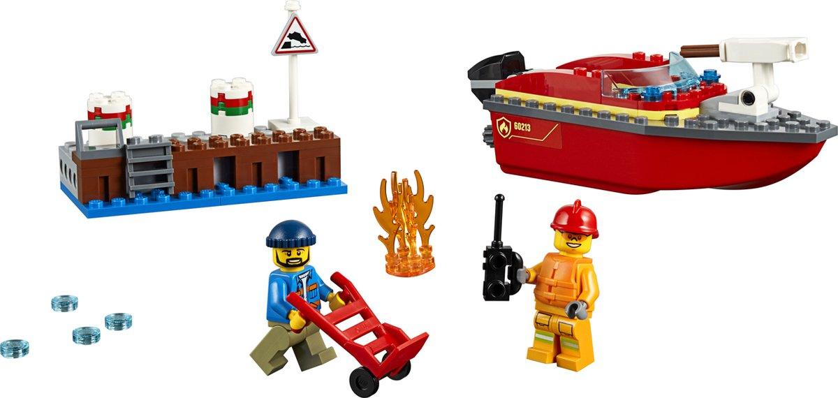 LEGO Brandweer In actie in de haven, met boot 60213 City LEGO CITY BRANDWEER @ 2TTOYS LEGO €. 12.49