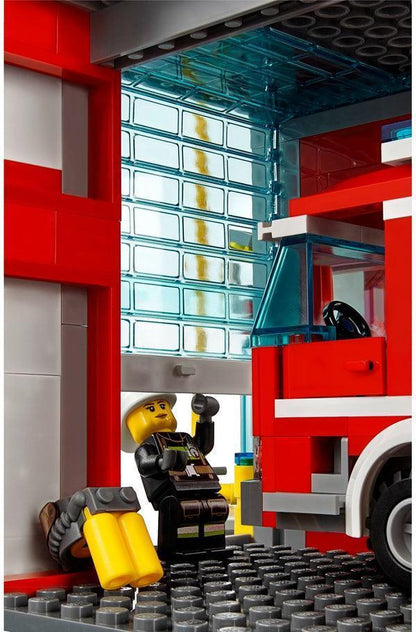 LEGO Fire Station 60110 City LEGO CITY @ 2TTOYS LEGO €. 99.99