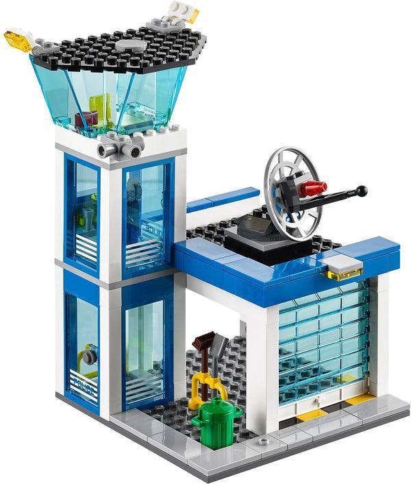 LEGO Police Station 60047 City LEGO CITY @ 2TTOYS LEGO €. 79.99