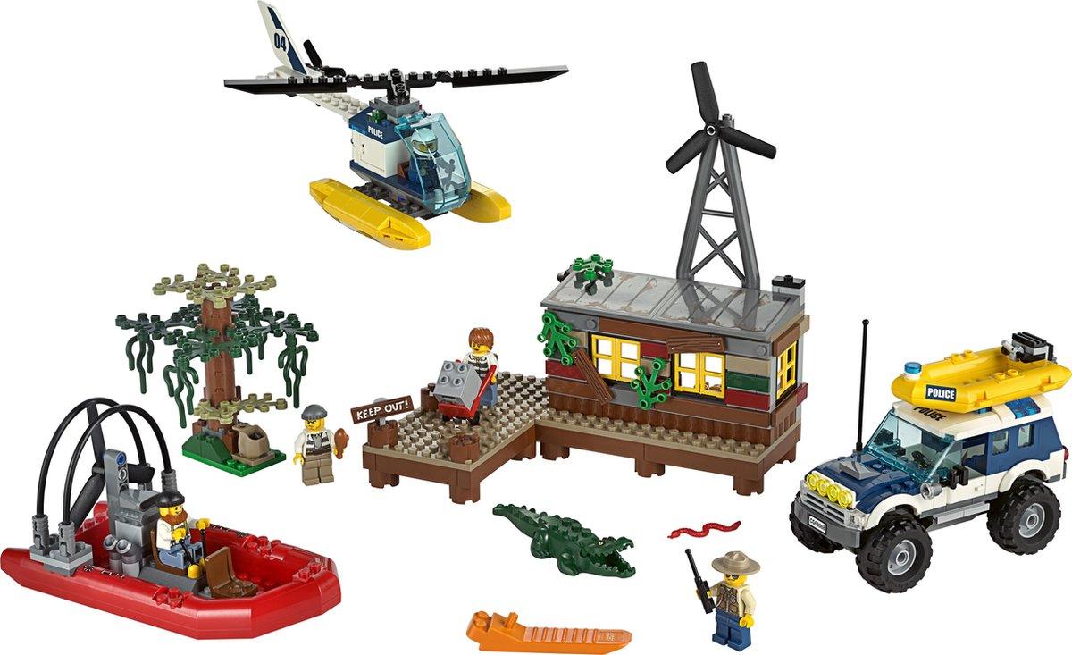 LEGO Politie Boeven schuilplaats met helikopter 60068 City LEGO CITY POLITIE @ 2TTOYS LEGO €. 72.49