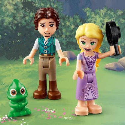 LEGO Rapunzel's Tower 43187 Disney LEGO DISNEY SPROOKJES @ 2TTOYS LEGO €. 64.99