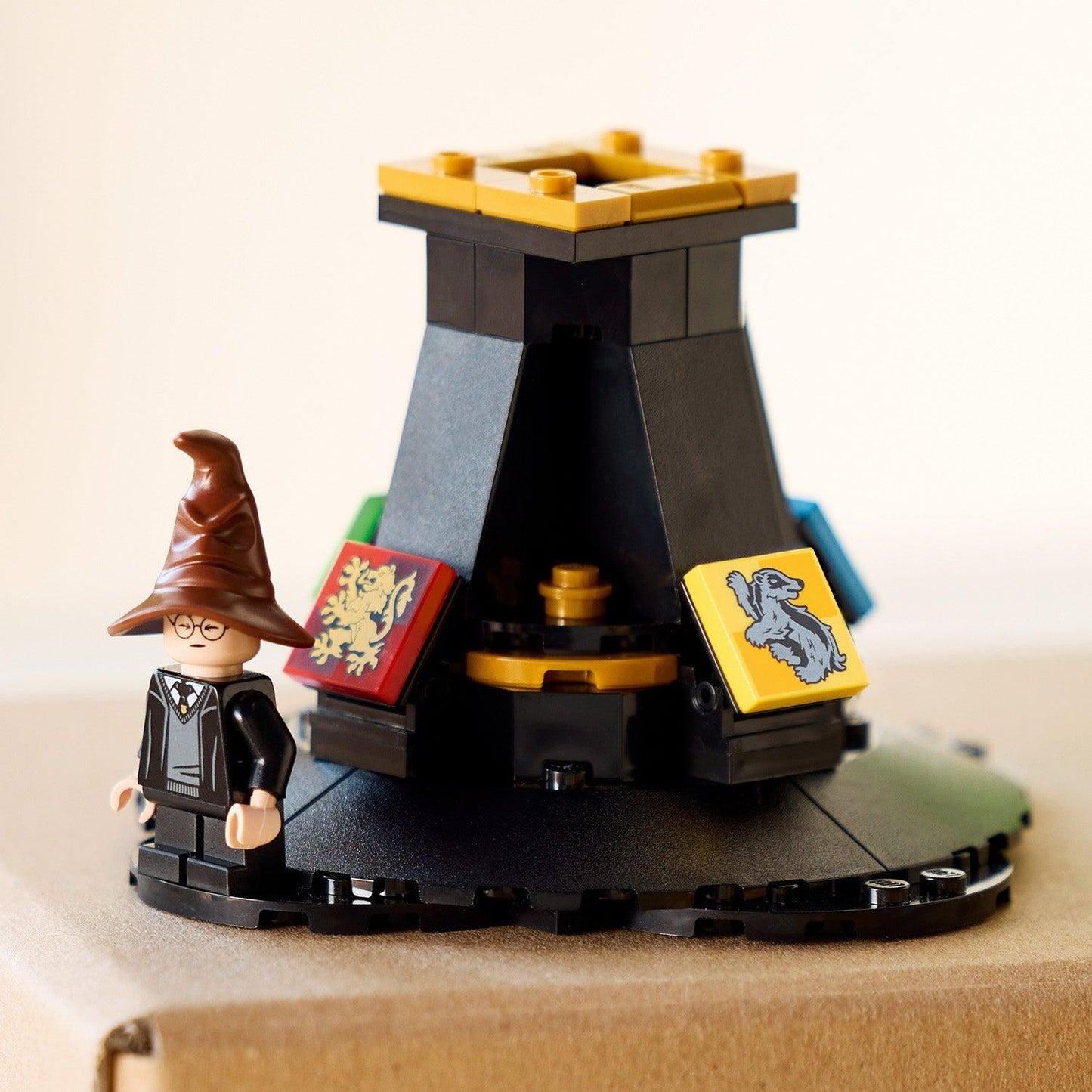 LEGO Talking Sorting Hat 76429 Harry Potter LEGO HARRY POTTER @ 2TTOYS | Official LEGO shop😊🥰 LEGO €. 99.99