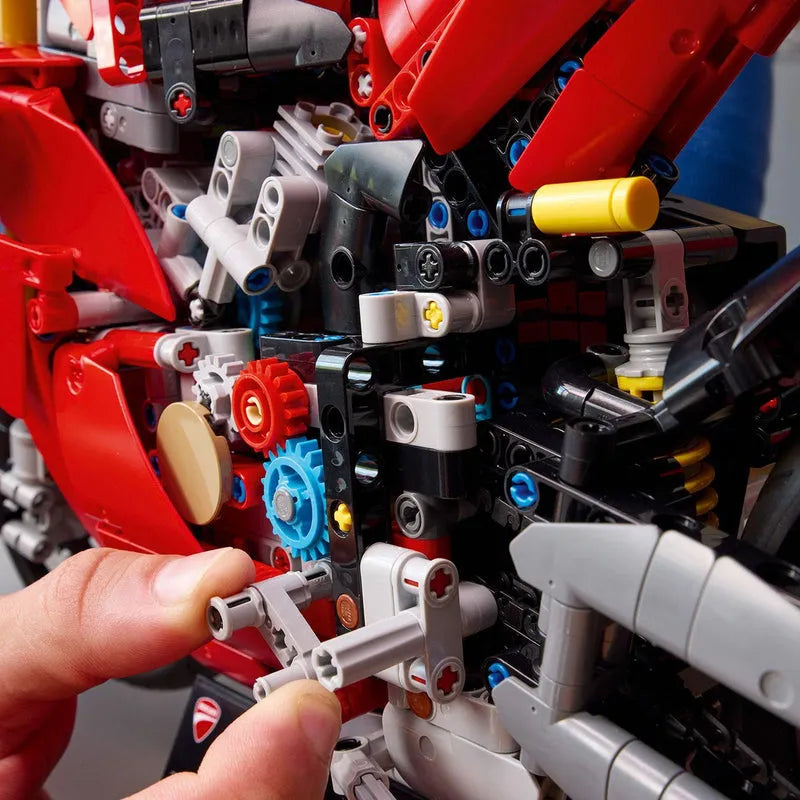 LEGO The Ducati Panigale V4 S 42202 Technic @ 2TTOYS | Official LEGO shop😊🥰 LEGO €. 169.99