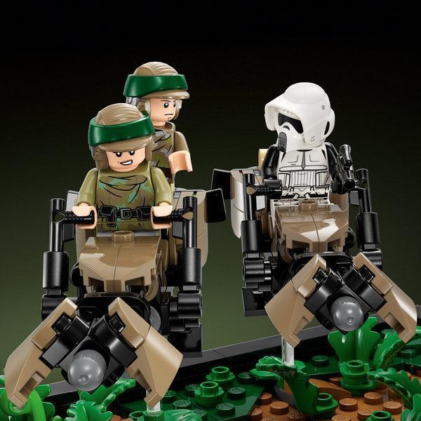 LEGO 75353 The Endor Speeder Bike Chase Diorama LEOG STARWARS @ 2TTOYS LEGO €. 79.99