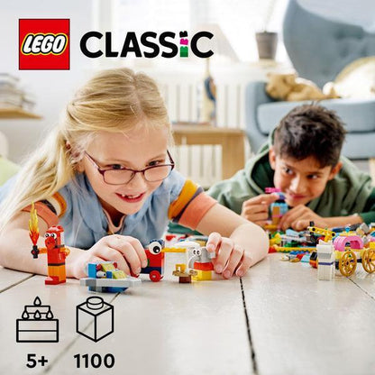 LEGO 90 jaar spelen 11021 Classic LEGO CLASSIC @ 2TTOYS LEGO €. 44.99