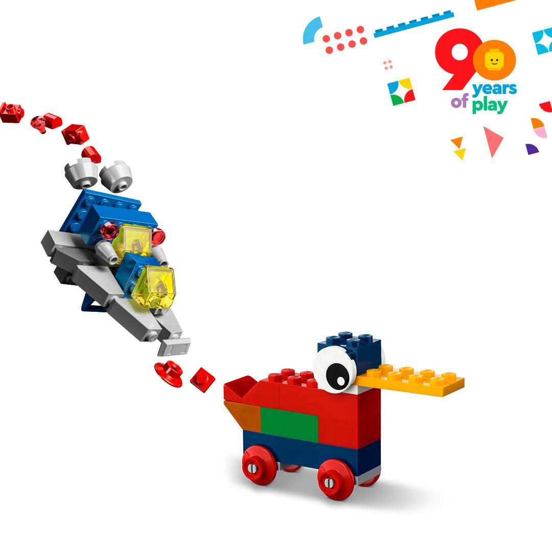 LEGO 90 jaar spelen 11021 Classic LEGO CLASSIC @ 2TTOYS | Official LEGO shop😊🥰 LEGO €. 44.99