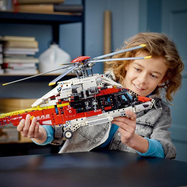 LEGO Airbus H175 Reddings Helicopter 42145 Technic LEGO TECHNIC @ 2TTOYS | Official LEGO shop😊🥰 LEGO €. 199.99