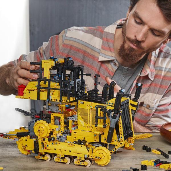 LEGO Cat D11 Bulldozer 42131 Technic LEGO TECHNIC @ 2TTOYS LEGO €. 499.99