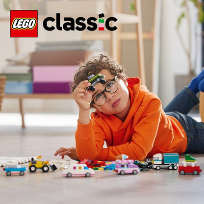 LEGO Creative Vehicles 11036 Classic LEGO CLASSIC @ 2TTOYS LEGO €. 54.99