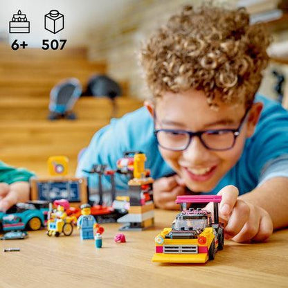 LEGO Custom Car Garage 60389 City LEGO CITY @ 2TTOYS | Official LEGO shop😊🥰 LEGO €. 42.48