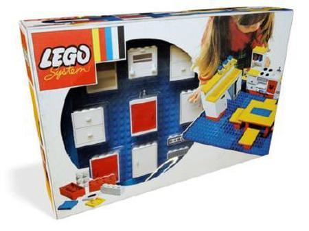 LEGO Dolls Kitchen 261 Homemaker LEGO Homemaker @ 2TTOYS LEGO €. 1.99