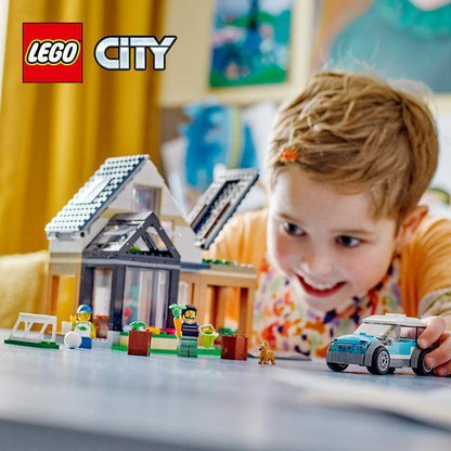 LEGO Family House and Electric Car 60398 City LEGO CITY @ 2TTOYS LEGO €. 44.99
