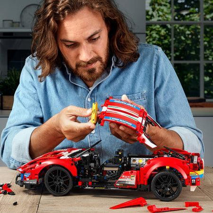 LEGO Ferrari 488 GTE Sportwagen 42125 Technic LEGO TECHNIC @ 2TTOYS LEGO €. 189.99