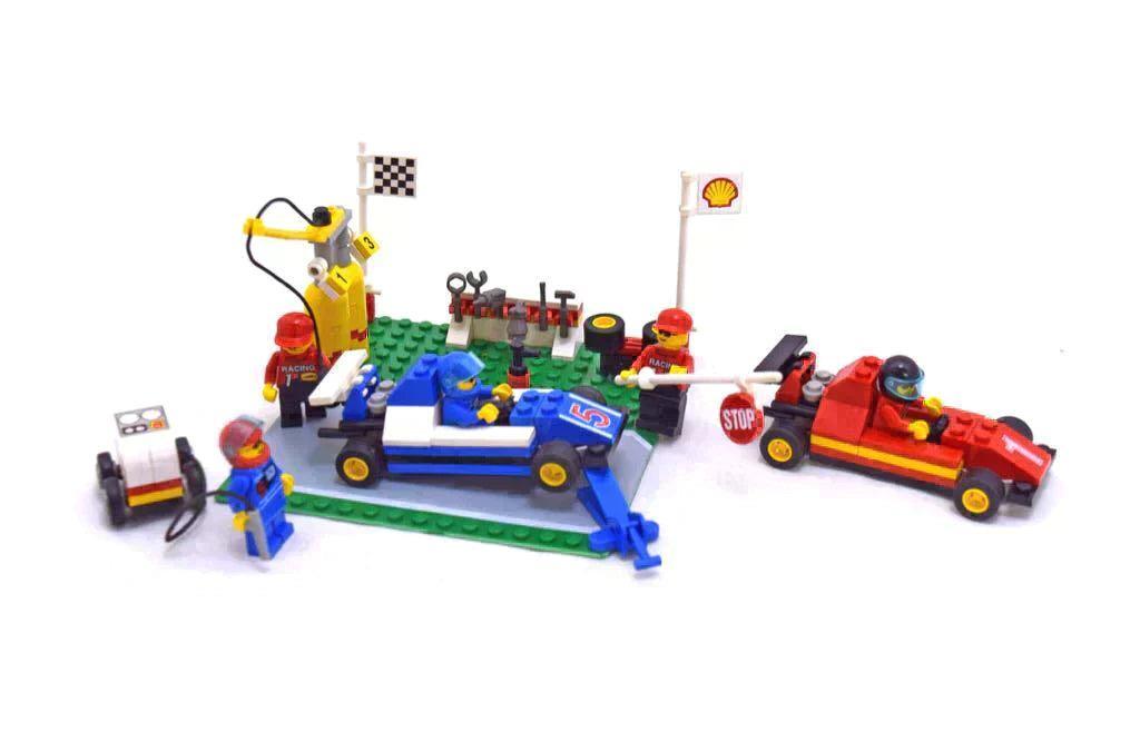 LEGO Formula 1 Pit Stop 2554 LEGO SPEEDCHAMPIONS @ 2TTOYS LEGO €. 19.99