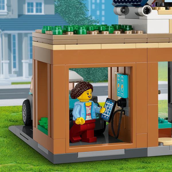 LEGO Gezinswoning en elektrische auto 60398 City LEGO CITY @ 2TTOYS LEGO €. 69.99