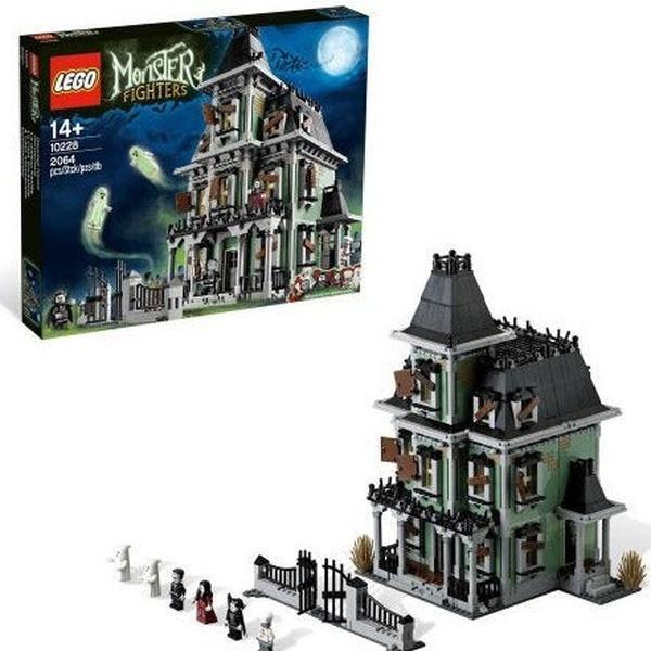 LEGO Haunted House 10228 Monster Fighters LEGO Monster Fighters @ 2TTOYS LEGO €. 599.99