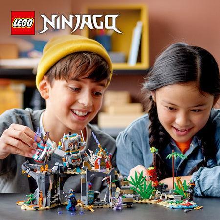 LEGO Het dorp van de beschermers 71747 Ninjago LEGO NINJAGO @ 2TTOYS | Official LEGO shop😊🥰 LEGO €. 49.99