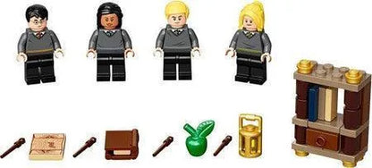 LEGO Hogwarts Students Accessory Set 40419 Harry Potter LEGO HARRY POTTER @ 2TTOYS | Official LEGO shop😊🥰 LEGO €. 14.99