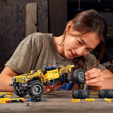 LEGO Jeep Wrangler All Terrain Vehicle 42122 Technic LEGO TECHNIC @ 2TTOYS LEGO €. 44.98