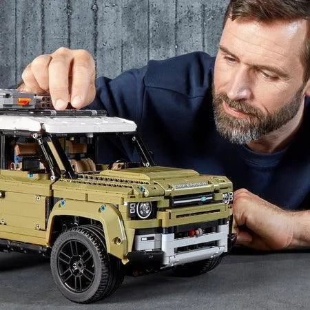 LEGO Land Rover Defender All Terrain Vehicle 42110 Technic LEGO TECHNIC @ 2TTOYS | Official LEGO shop😊🥰 LEGO €. 249.99