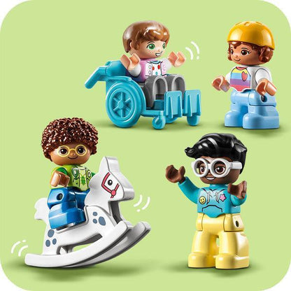 LEGO Life At The Day-Care Center 10992 DUPLO LEGO DUPLO @ 2TTOYS LEGO €. 47.99